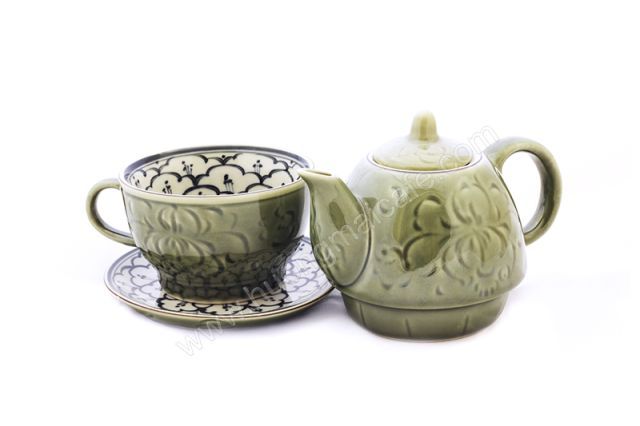 Pair Teapot & Cups floral lotus