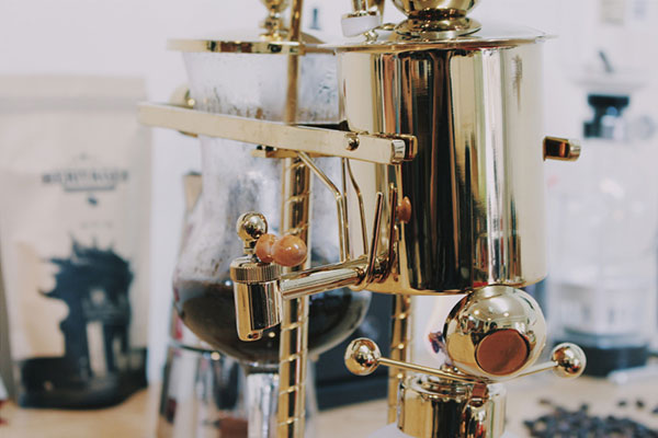 THE ROYAL BALANCE COFFEE MAKER THE ROYAL BALANCE COFFEE MAKER