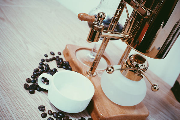 THE ROYAL BALANCE COFFEE MAKER THE ROYAL BALANCE COFFEE MAKER