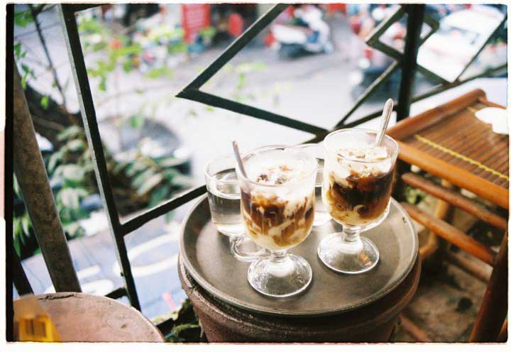 what to do in hanoi - Ca phe Sua da, Vietnamese Iced Coffee