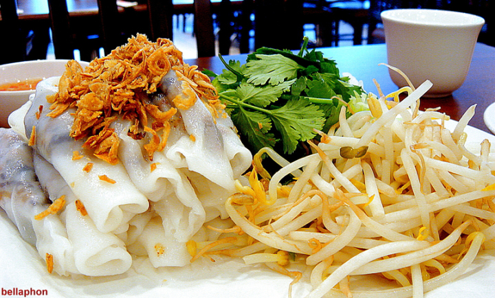 hanoi eating : Banh cuon